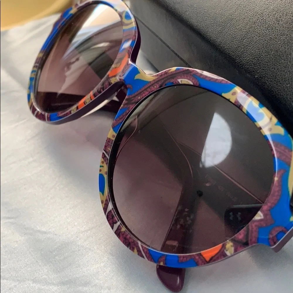 NWT ETRO Blue Paisley Sunglasses w/case